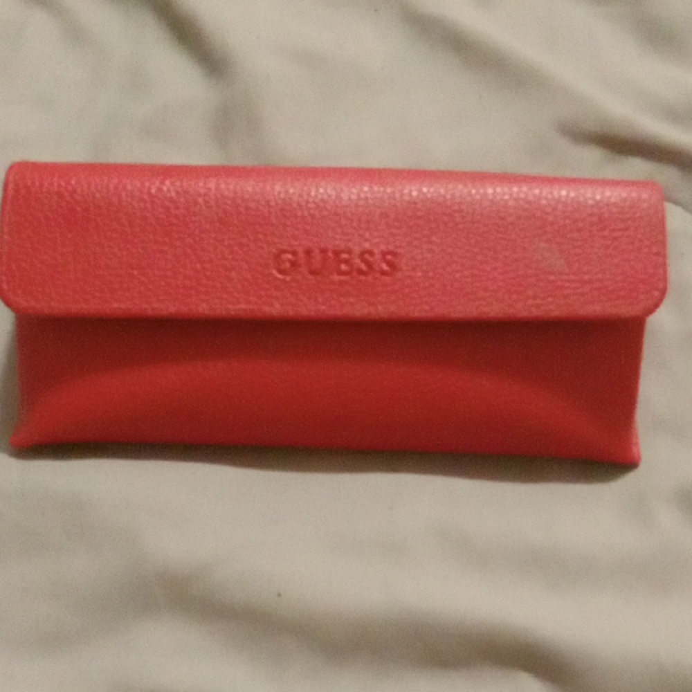 Guess Red Leather Glasses Case Sleek Minimalist Design